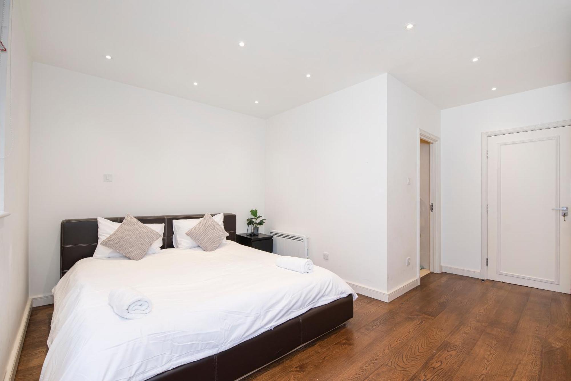 Central 2 Bed Maissonette London Exteriör bild